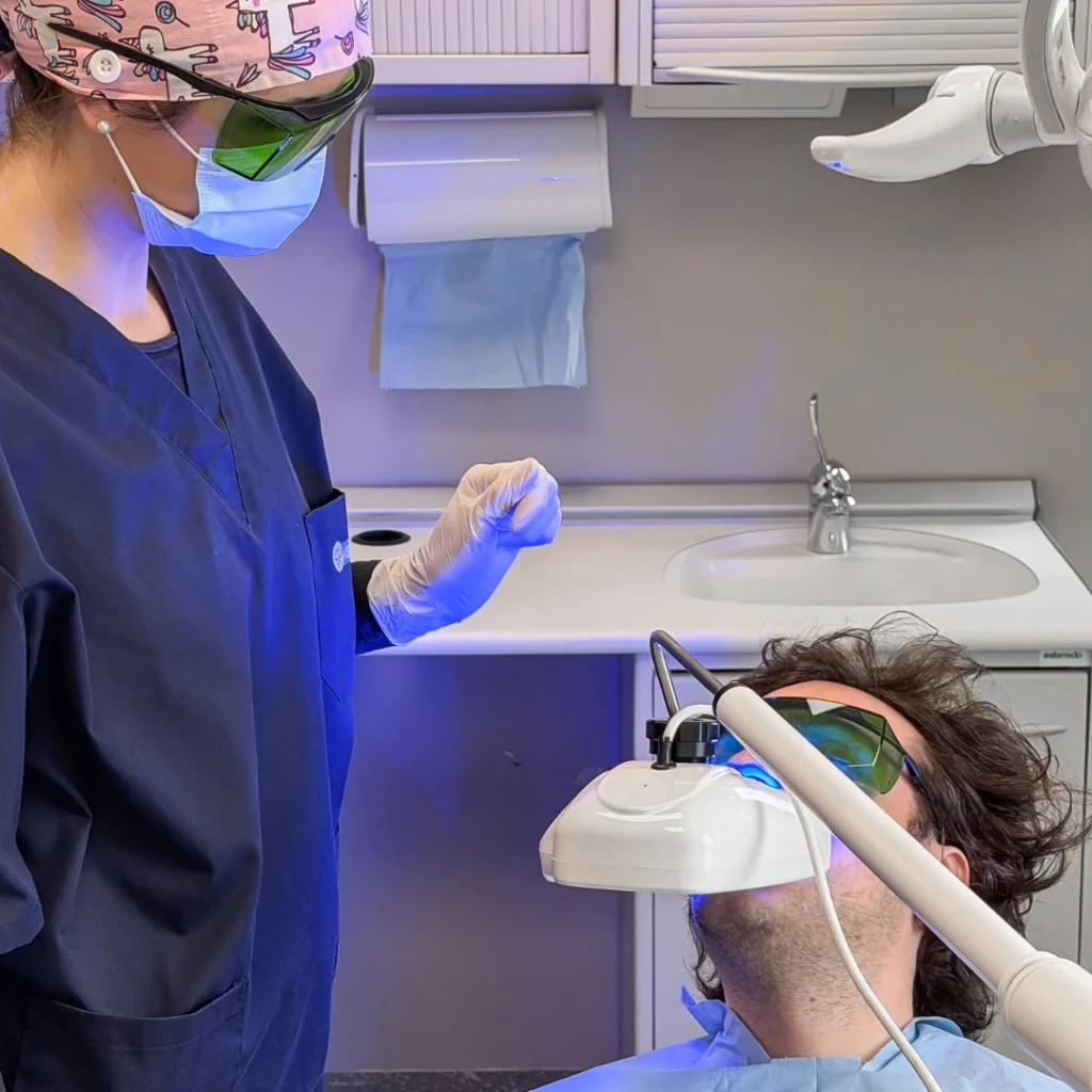 Sbiancamento dentale a Ronchi dei Legionari