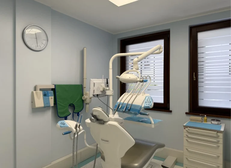 GALLERY 1 - Dentista a Udine (10)