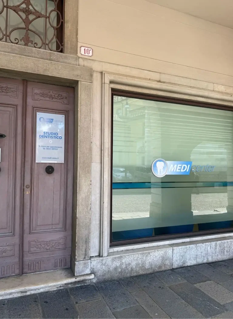GALLERY 1 - Dentista a Udine (2)