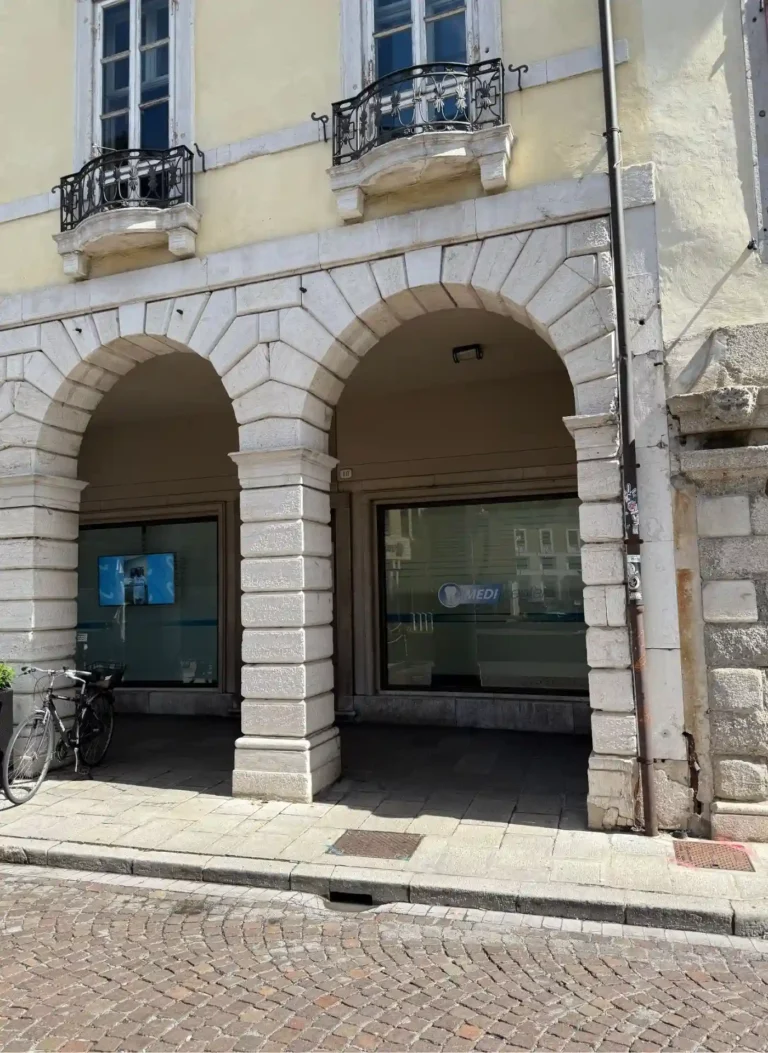 GALLERY 1 - Dentista a Udine